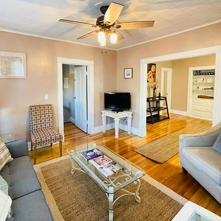 Delightful 2Br Apartment With Balcony - 15 Min From Mohegan Sun- Foxwoods Casinos & Mystic New London Zewnętrze zdjęcie