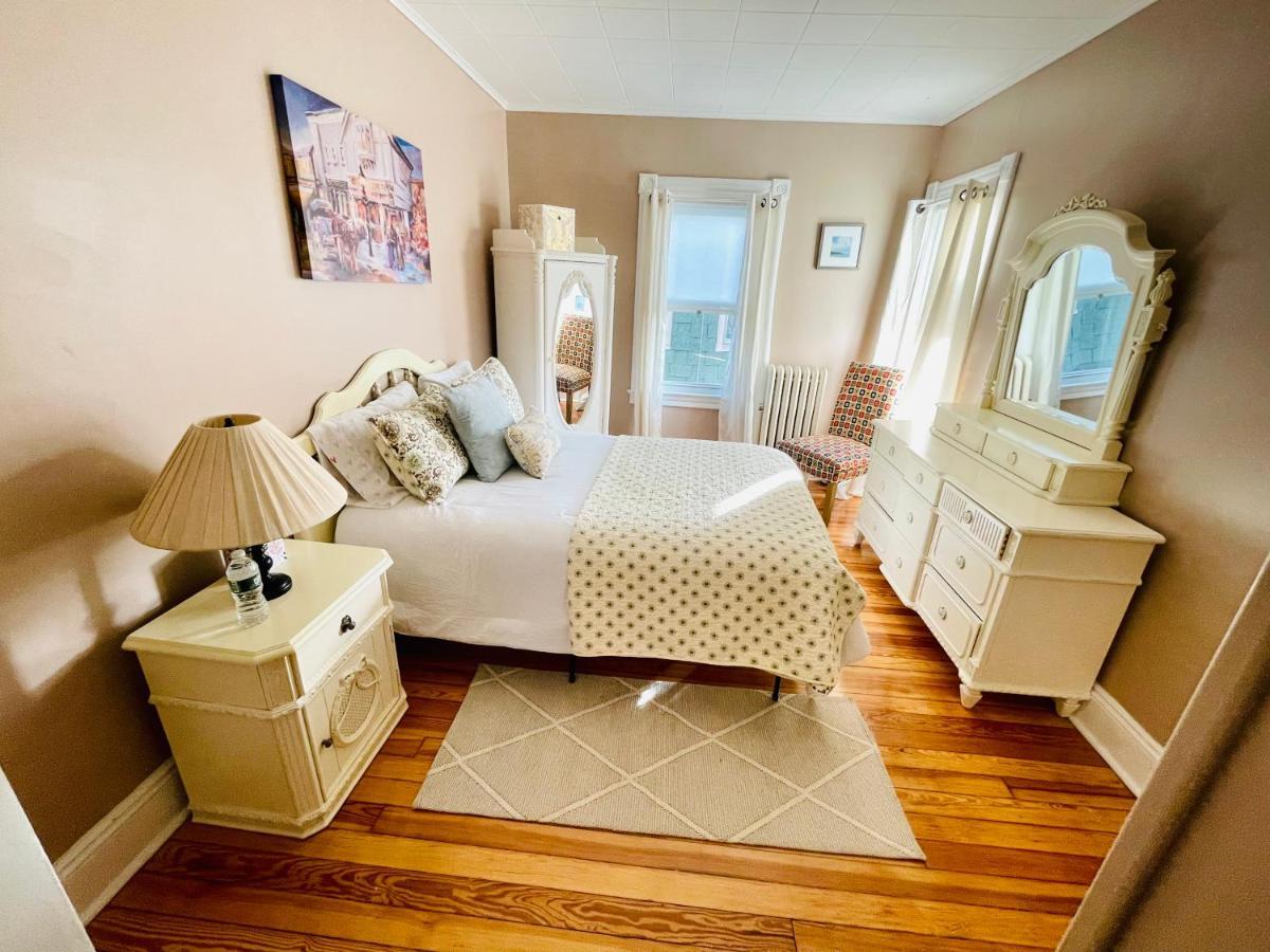 Delightful 2Br Apartment With Balcony - 15 Min From Mohegan Sun- Foxwoods Casinos & Mystic New London Zewnętrze zdjęcie