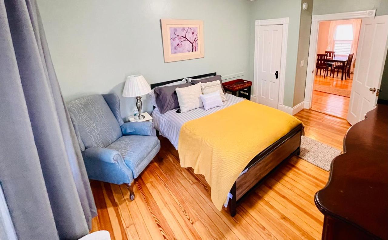 Delightful 2Br Apartment With Balcony - 15 Min From Mohegan Sun- Foxwoods Casinos & Mystic New London Zewnętrze zdjęcie