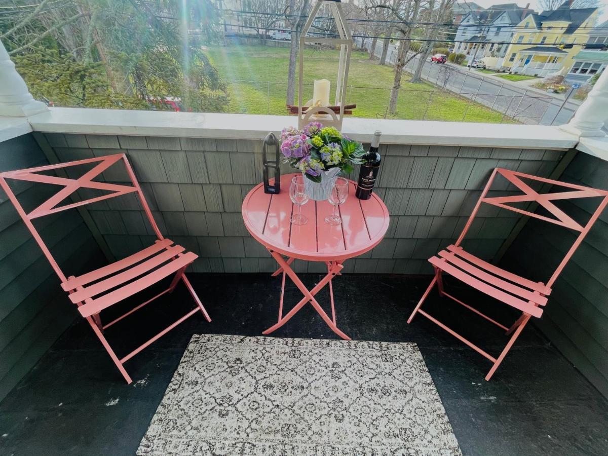 Delightful 2Br Apartment With Balcony - 15 Min From Mohegan Sun- Foxwoods Casinos & Mystic New London Zewnętrze zdjęcie