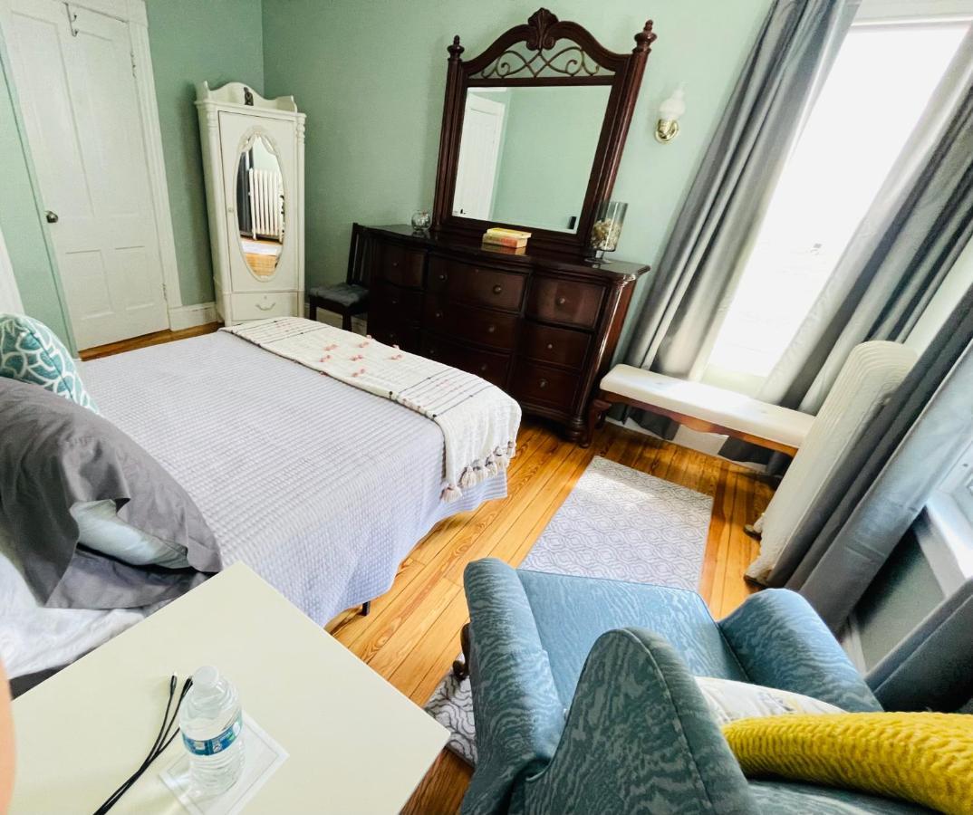 Delightful 2Br Apartment With Balcony - 15 Min From Mohegan Sun- Foxwoods Casinos & Mystic New London Zewnętrze zdjęcie