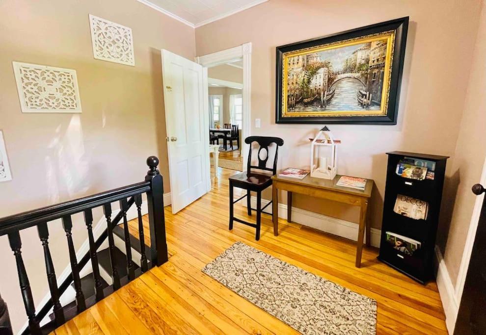 Delightful 2Br Apartment With Balcony - 15 Min From Mohegan Sun- Foxwoods Casinos & Mystic New London Zewnętrze zdjęcie